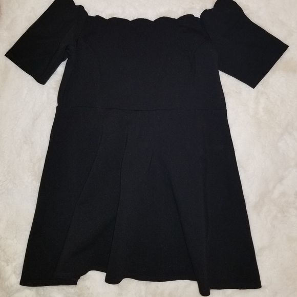 Black Off Shoulder Scallop Ponte Dress Size XL - Picture 3 of 3